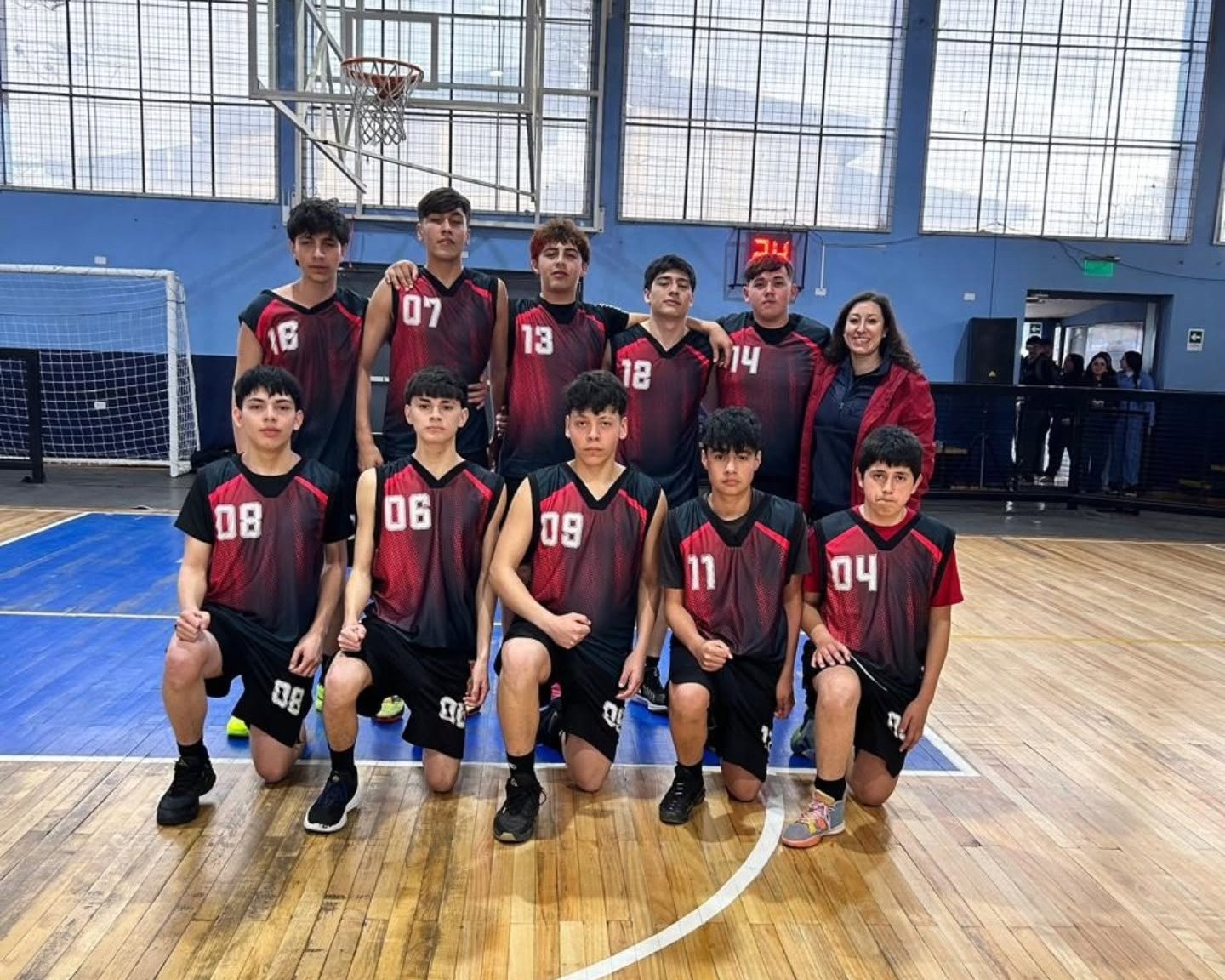 CLASIFICA A LA FASE PROVINCIAL DE BÁSQUETBOL JUVENIL